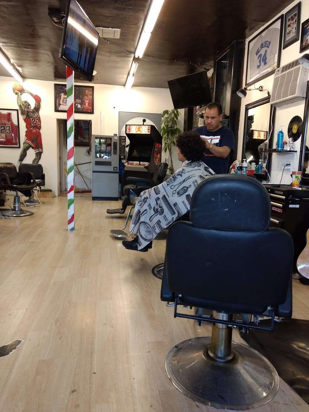 Phat Cuts | 3879 Imperial Hwy, Lynwood, CA 90262, USA | Phone: (310) 627-9299