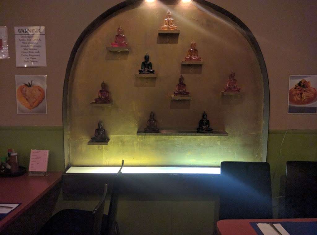 3 Seasons Thai Bistro | 1506 Leimert Blvd, Oakland, CA 94602, USA | Phone: (510) 500-3151