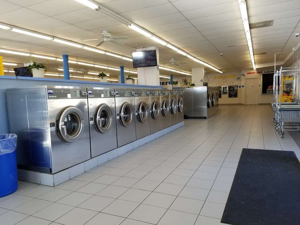 Su Lavanderia - Laundromat | 7516 W 63rd St, Summit, IL 60501, USA | Phone: (708) 496-9364