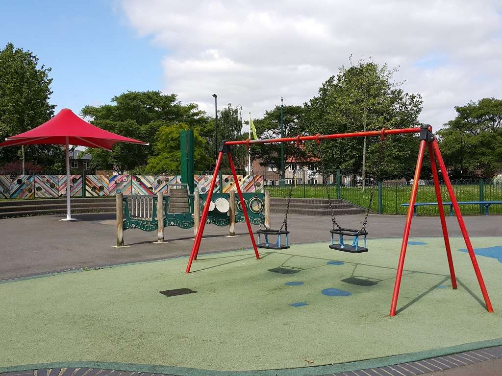 Bellingham Green Childrens park | 22A Bellingham Green, London SE6 3JB, UK