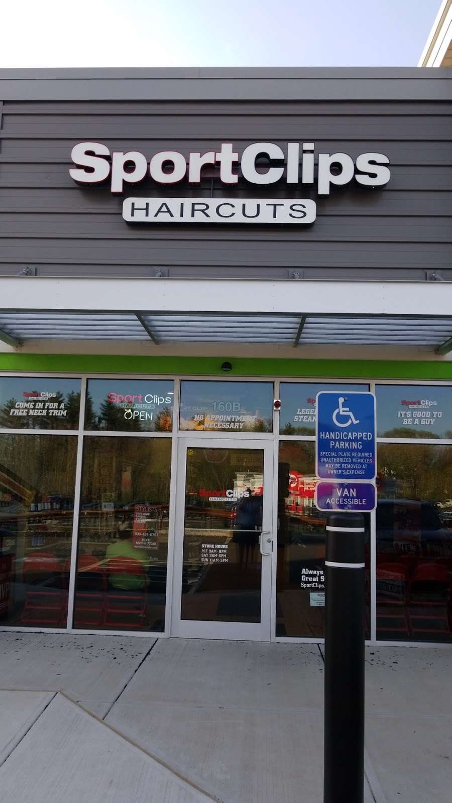 Sport Clips Haircuts of Marlborough - Apex Center | 160B Apex Dr, Marlborough, MA 01752, USA | Phone: (508) 251-2668