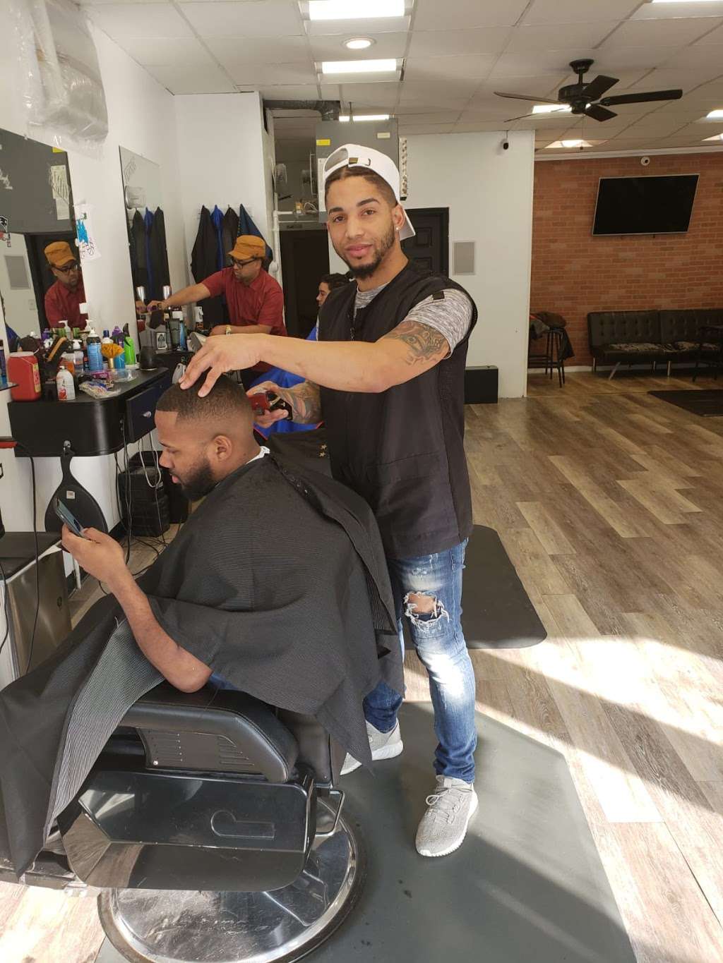 Exclusive Barber Shop Haverhill | 137 Lafayette Square, Haverhill, MA 01832 | Phone: (978) 457-1134