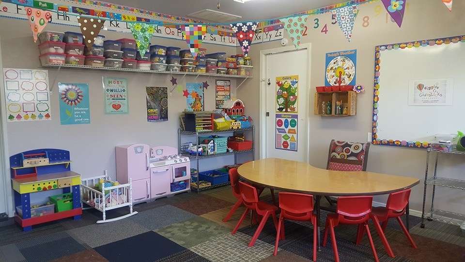 Giggles & Gluesticks Preschool - Preschool in Temecula