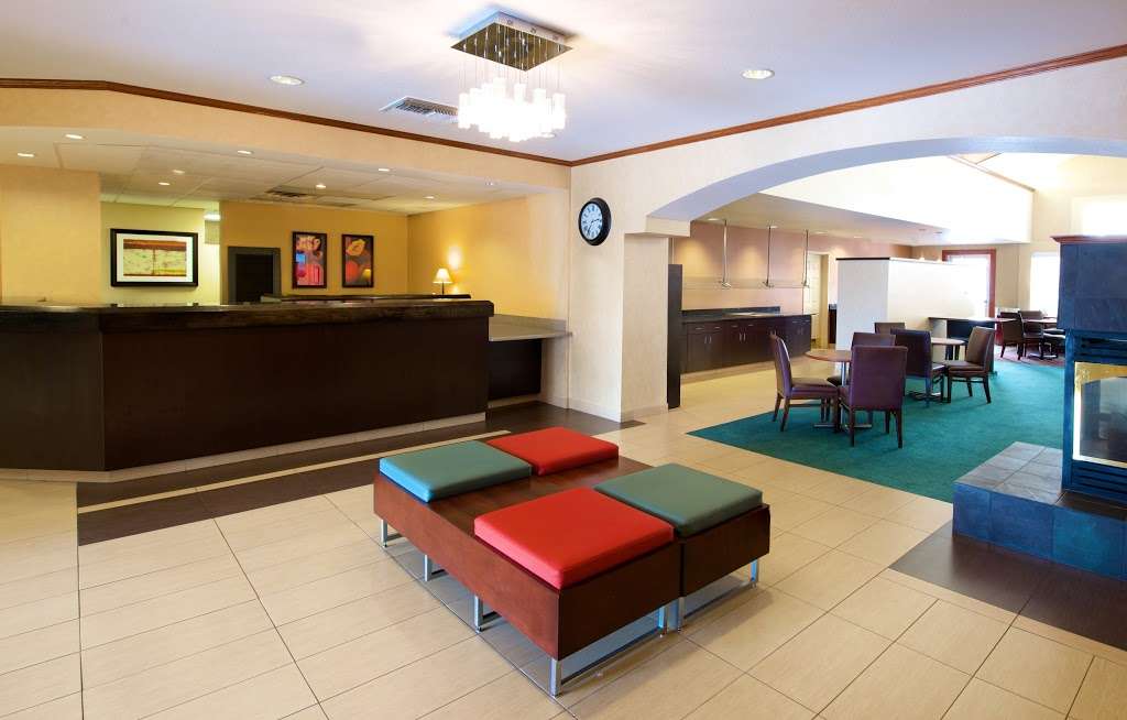 Residence Inn by Marriott Phoenix Airport | Residence Inn by Marriott Phoenix Airport, 801 N 44th St, Phoenix, AZ 85008 | Phone: (602) 273-9220