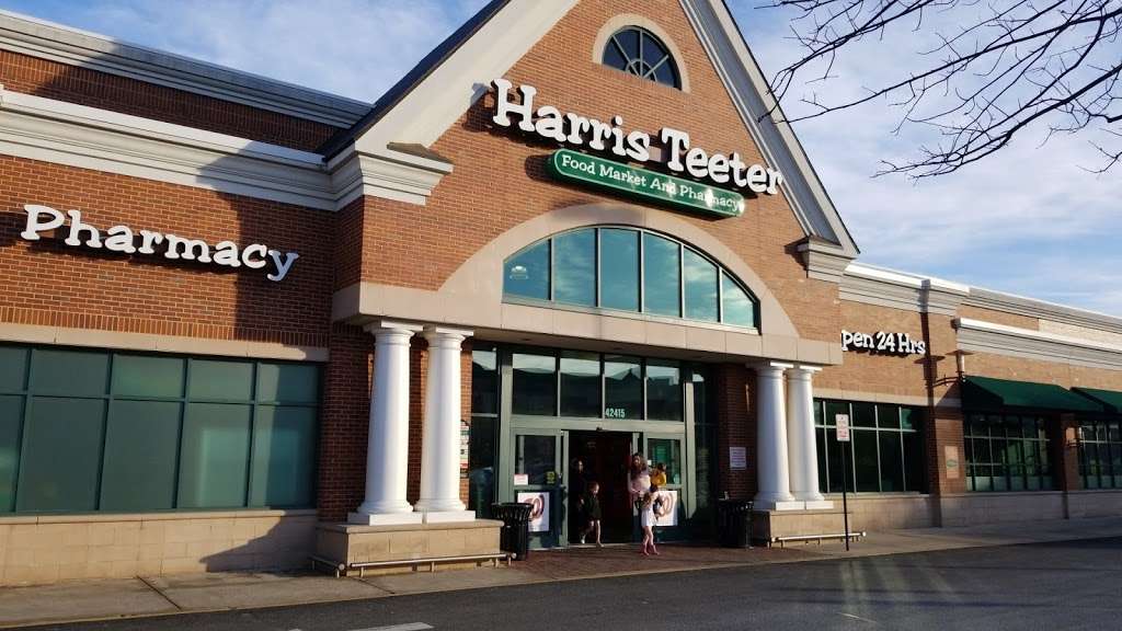 Harris Teeter | 42415 Ryan Rd Brambleton Shopping Center, Ashburn, VA 20148, USA | Phone: (703) 542-8300