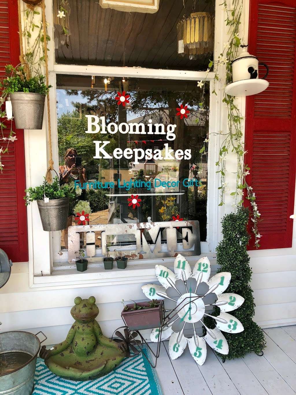 Blooming Keepsakes | 702 W Amity St, Louisburg, KS 66053, USA | Phone: (913) 972-0155