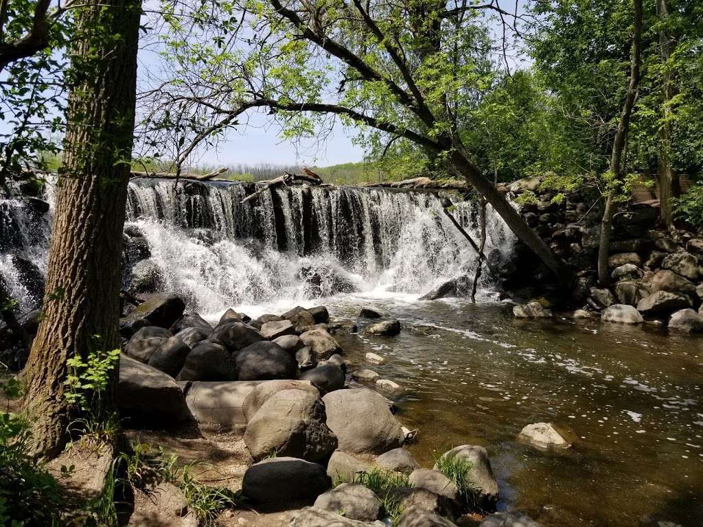 Wehr Nature Center | 9701 W College Ave, Franklin, WI 53132, USA | Phone: (414) 425-8550