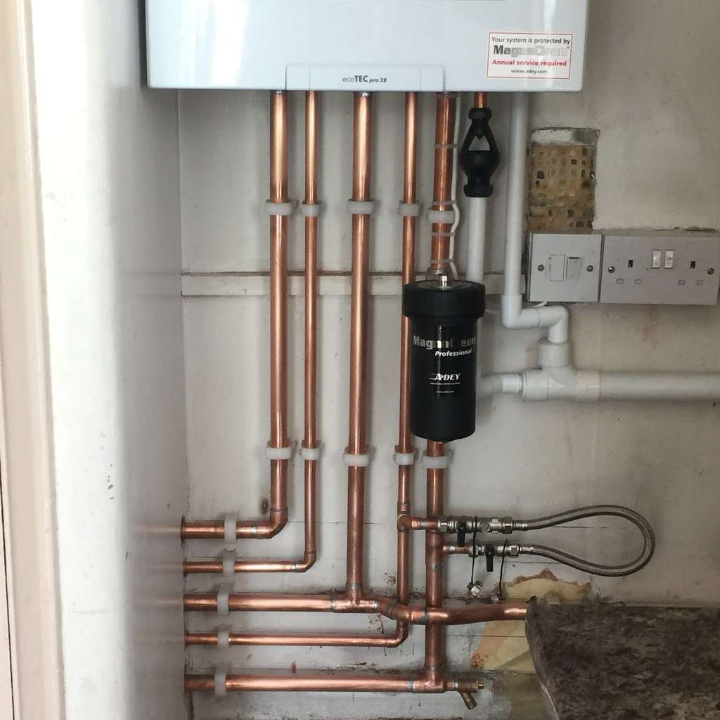 James Plumbing And Heating Services Ltd | 126 Purfleet Rd, Aveley, South Ockendon RM15 4EA, UK | Phone: 07725 616036