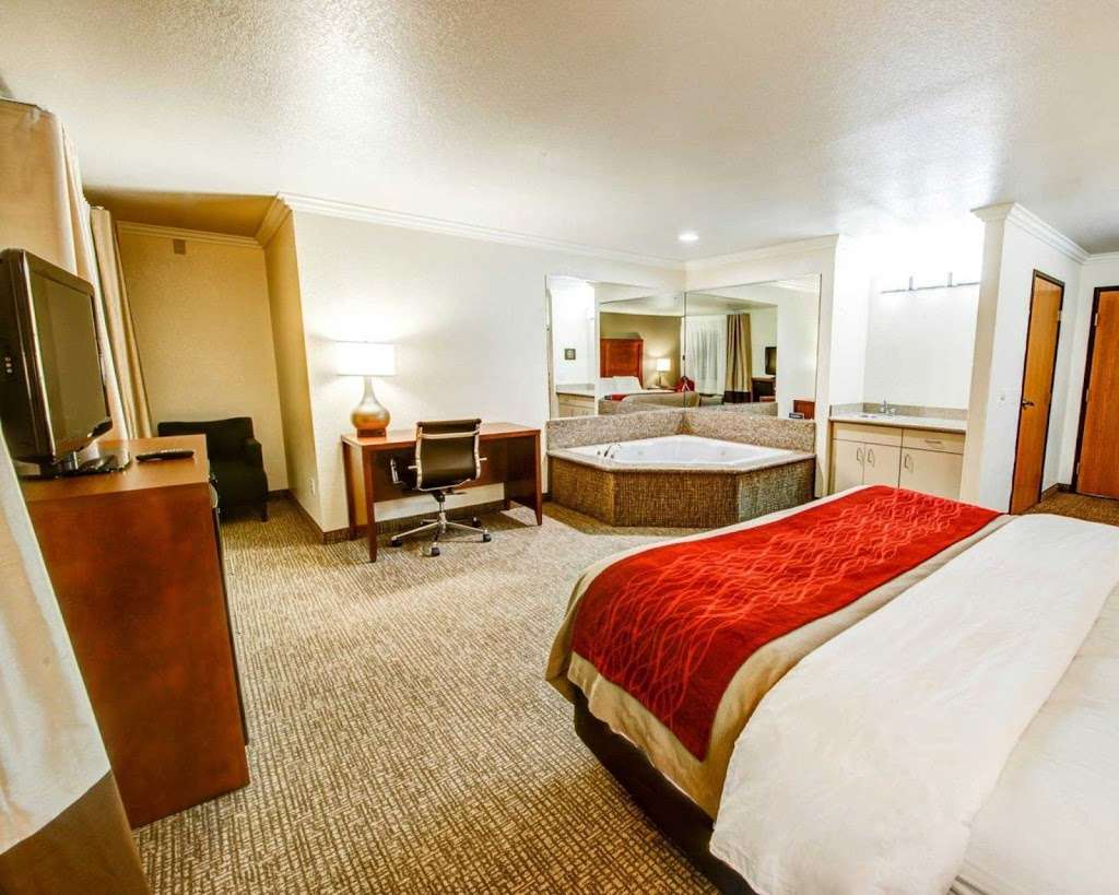 Comfort Inn Fontana | 13500 Baseline Ave, Fontana, CA 92336, USA | Phone: (909) 463-5900