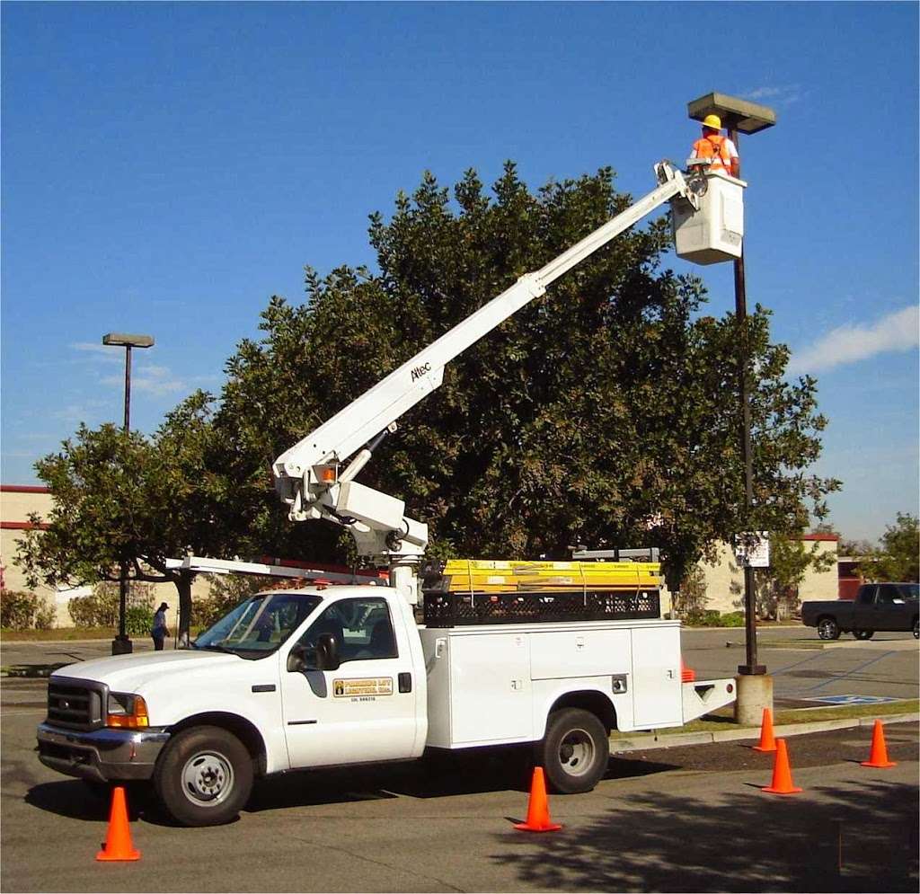 Parking Lot Lighting Inc | 3129 Bray Ln, Costa Mesa, CA 92626, USA | Phone: (714) 473-4080