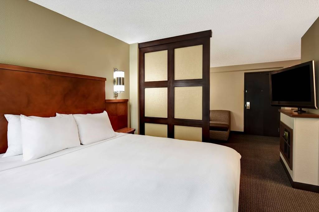 Hyatt Place Phoenix/Gilbert | 3275 S Market St, Gilbert, AZ 85297 | Phone: (480) 899-5900