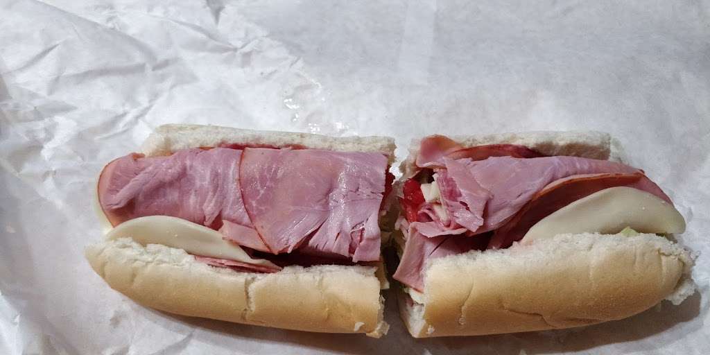 Lattanzio Sandwiches | 2661, 3226 Kutztown Rd, Reading, PA 19605, USA | Phone: (610) 921-2324