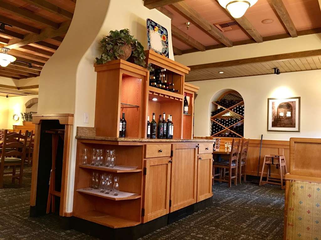 Olive Garden Italian Restaurant | 6744 Garth Rd, Baytown, TX 77521, USA | Phone: (281) 421-1939