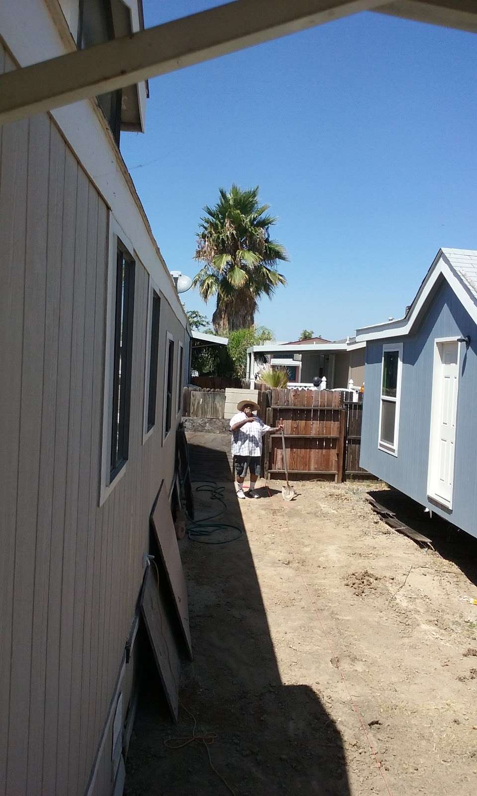 Park Place Mobile Home Park | 80 E Dawes St, Perris, CA 92571, USA | Phone: (951) 943-8366