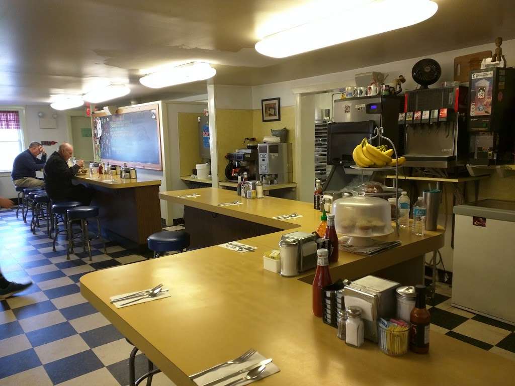 Cross Keys Diner | 4125 E Swamp Rd, Doylestown, PA 18902, USA | Phone: (215) 348-4911