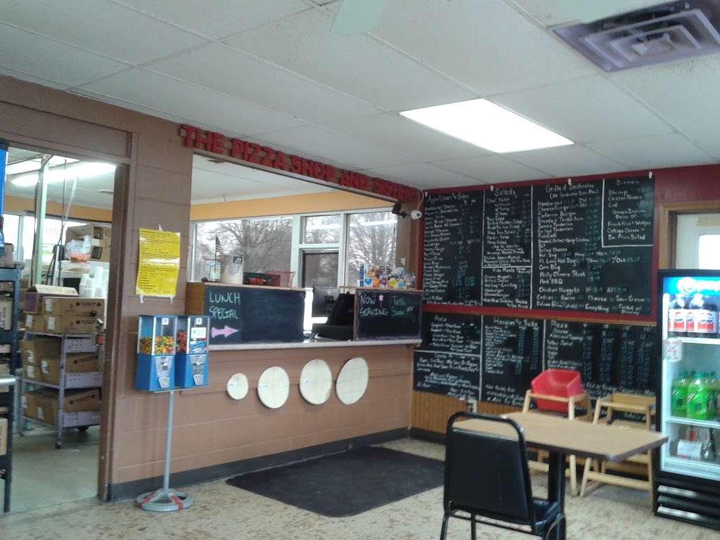 The Pizza Shop and Sisters Ice Cream | 207 S Locust St, Morristown, IN 46161 | Phone: (765) 763-6473