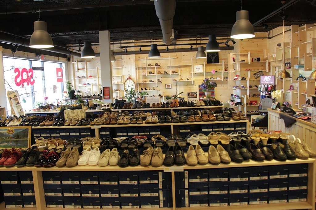 Happy Shoes & more | 321 Broad Ave #106, Ridgefield, NJ 07657, USA | Phone: (201) 840-8887