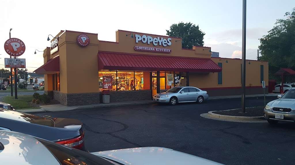 Popeyes Louisiana Kitchen | 5320 Marlboro Pike, District Heights, MD 20747, USA | Phone: (301) 568-1888