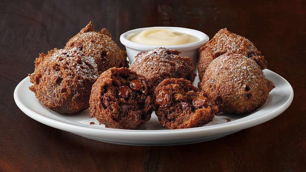 Dennys | 44 Dowling Village Blvd, North Smithfield, RI 02896, USA | Phone: (401) 356-1109