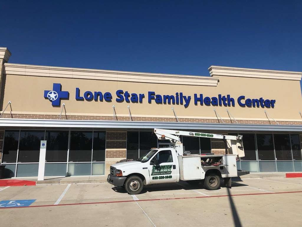 Lone Star Family Health Center - Willis | 9516 West, FM 1097 Suite 140, Willis, TX 77318 | Phone: (936) 539-4004