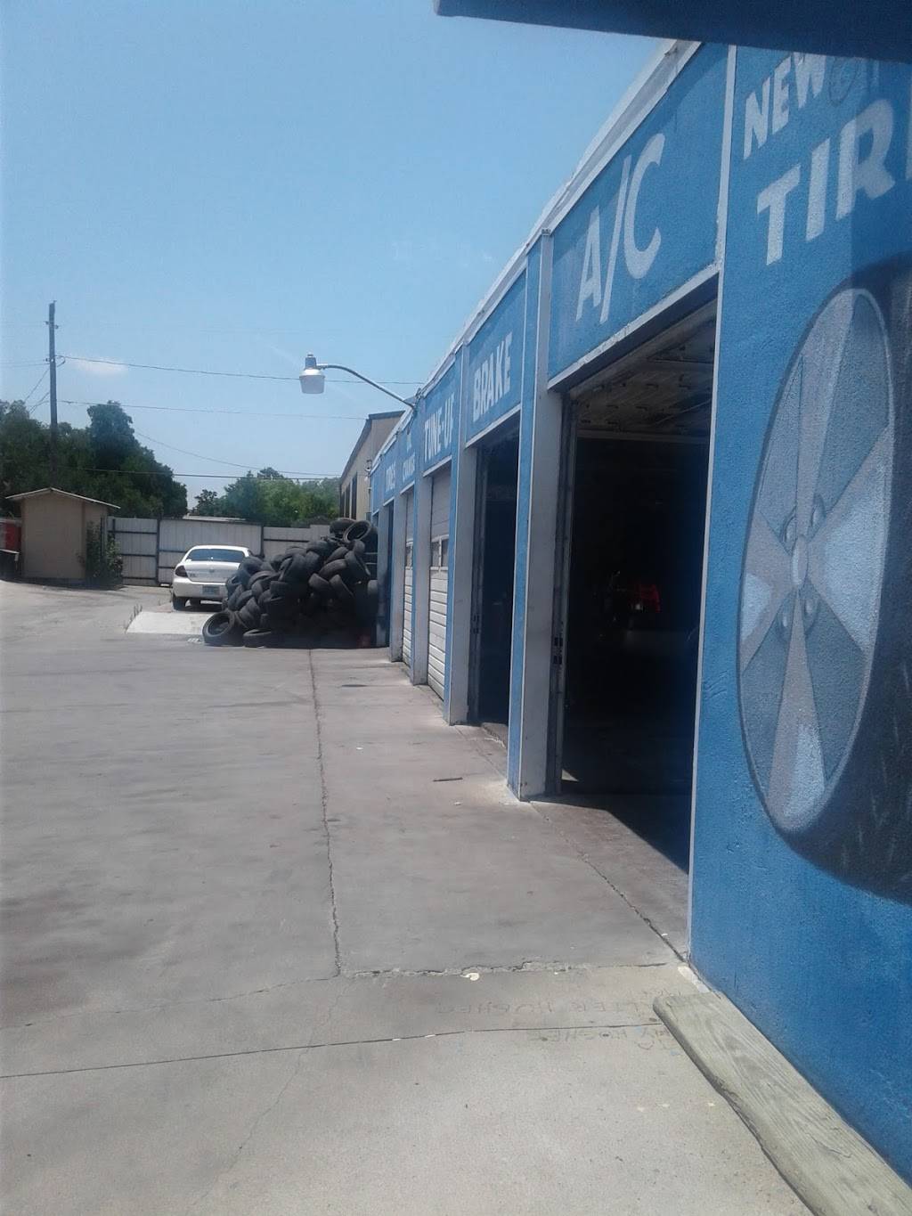 Quick Car Care & Tire | 5920 E Lancaster Ave, Fort Worth, TX 76112, USA | Phone: (817) 451-5300