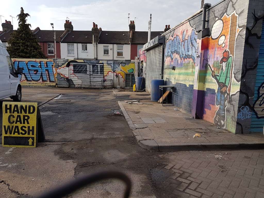 Aquarius Carwash Ltd | 376/, 378 N Circular Rd, London N13 6BJ, UK | Phone: 07739 212298
