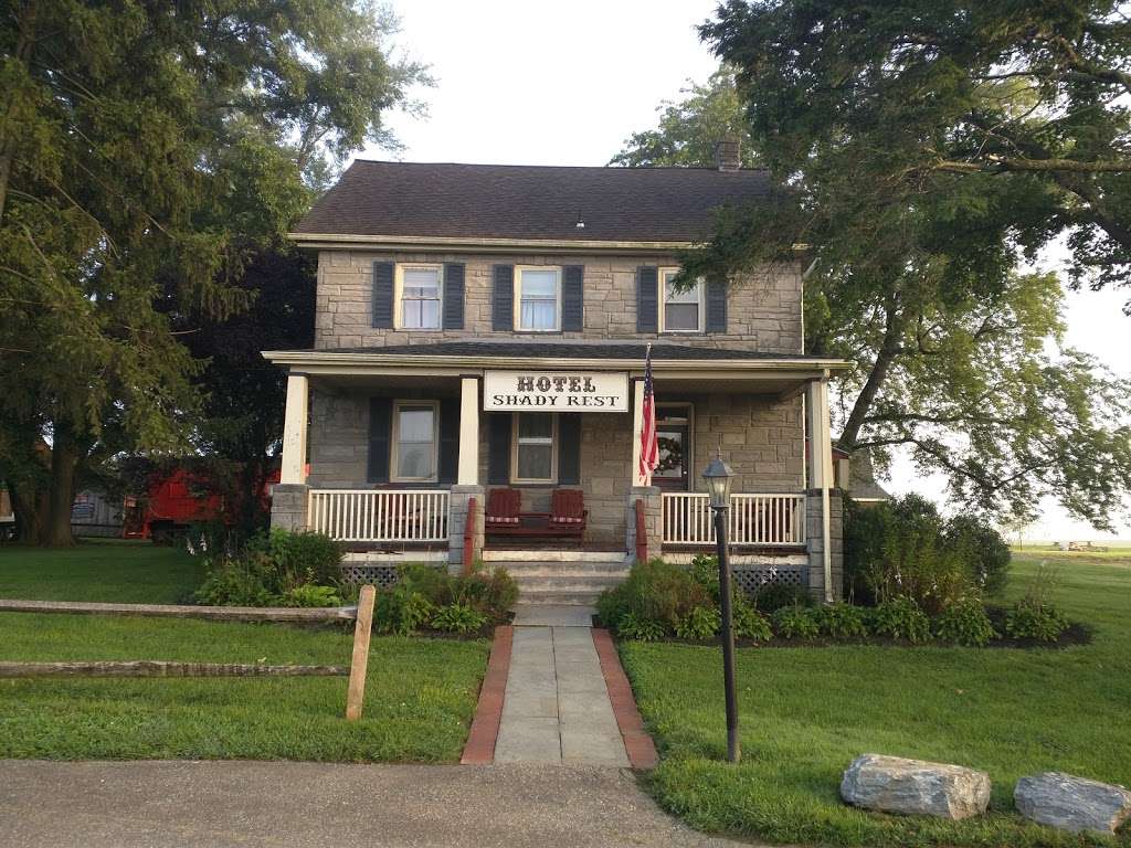 The Red Caboose Motel | 312 Paradise Ln, Ronks, PA 17572, USA | Phone: (717) 687-5000