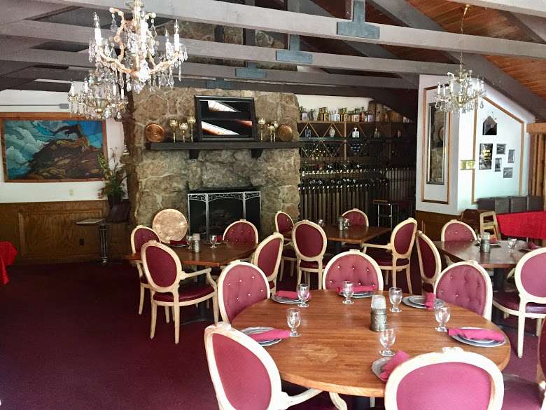 Nickys Steakhouse Restaurant | 1350 Fall River Rd, Estes Park, CO 80517, USA | Phone: (970) 586-5376