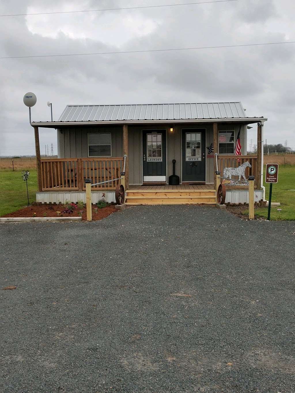 Country Living RV Park | 12103 CR 147 RD, Wharton, Wharton, TX 77488, USA | Phone: (979) 595-5576