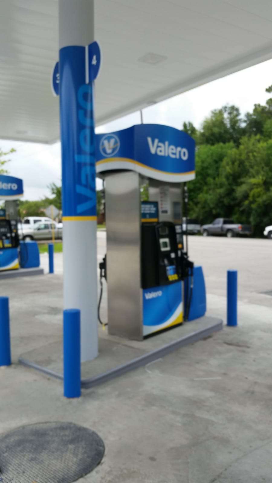 Valero | 2501 Lauder Rd, Houston, TX 77039 | Phone: (281) 590-7210