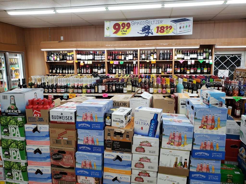 Tuckers Liquors LLC | 8100 Old Alexandria Ferry Rd, Clinton, MD 20735 | Phone: (301) 868-4278