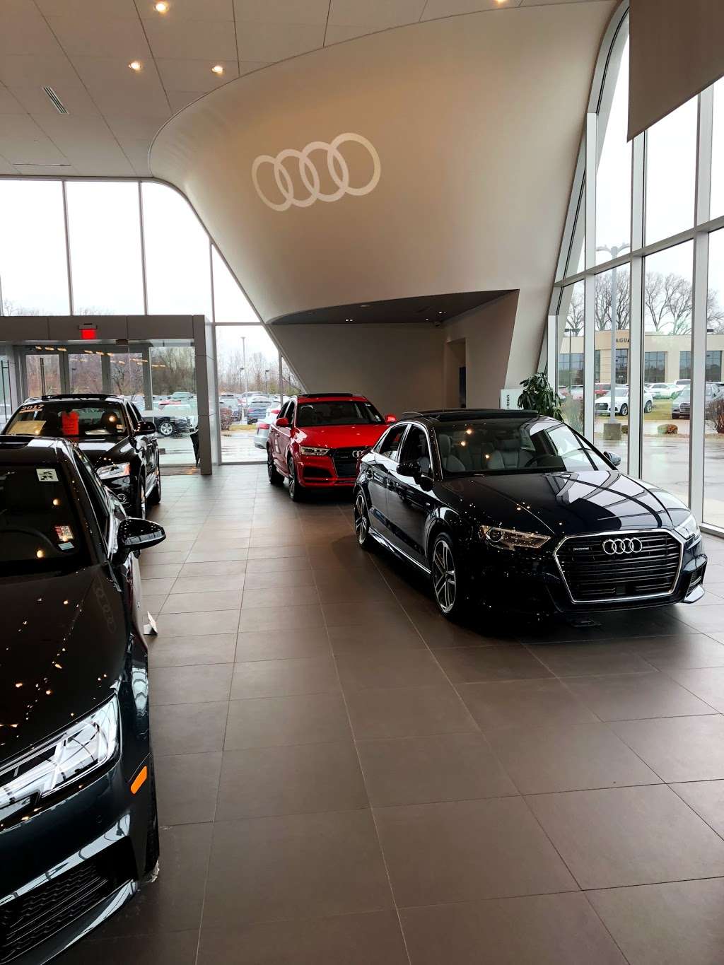 Audi Indianapolis | 4610-B E 96th St, Indianapolis, IN 46240, USA | Phone: (317) 853-4582