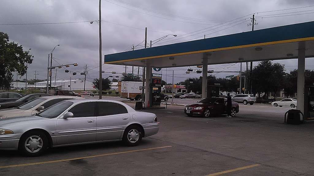 Valero | 3400 W Little York Rd, Houston, TX 77091 | Phone: (866) 297-6093