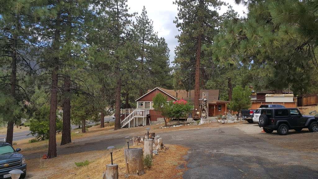 Mt View Cabin & Motel | 1098 CA-2, Wrightwood, CA 92397, USA | Phone: (760) 249-5578