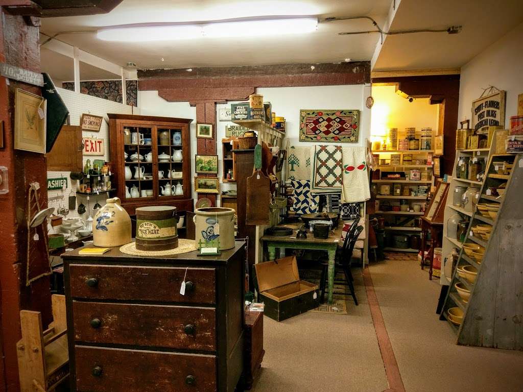 Seneca Cannery Antiques | 201 St John St # 2, Havre De Grace, MD 21078 | Phone: (410) 942-0701