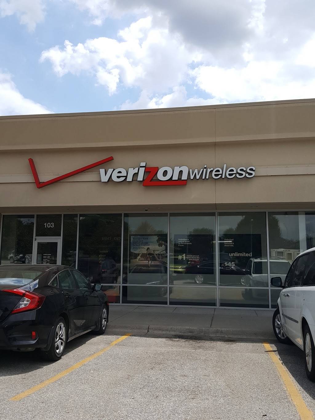 Verizon | 10531 S 15th St Suite 103, Bellevue, NE 68123, USA | Phone: (402) 291-2211