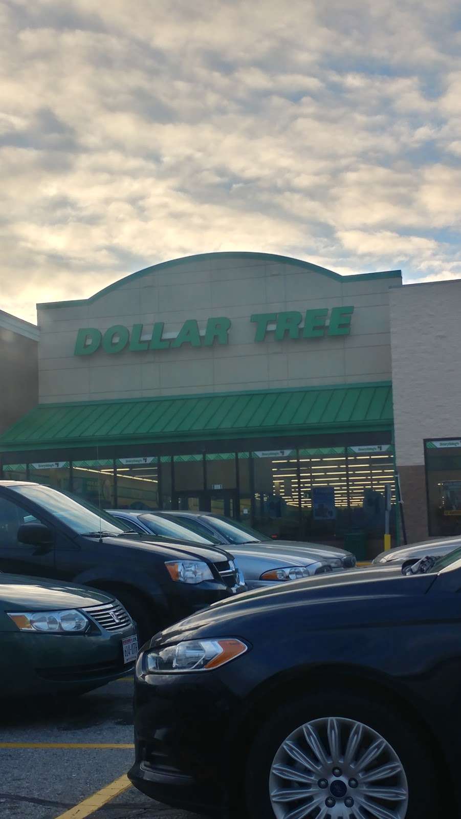 Dollar Tree | 8561 S Howell Ave, Oak Creek, WI 53154, USA | Phone: (414) 501-1140