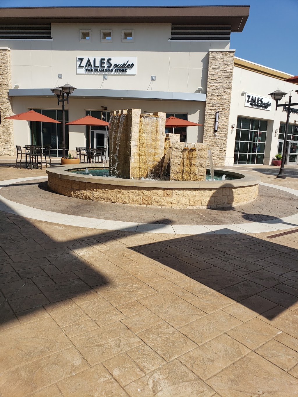 Zales Outlet | 15841 N Fwy #1105, Fort Worth, TX 76177, USA | Phone: (682) 831-9921