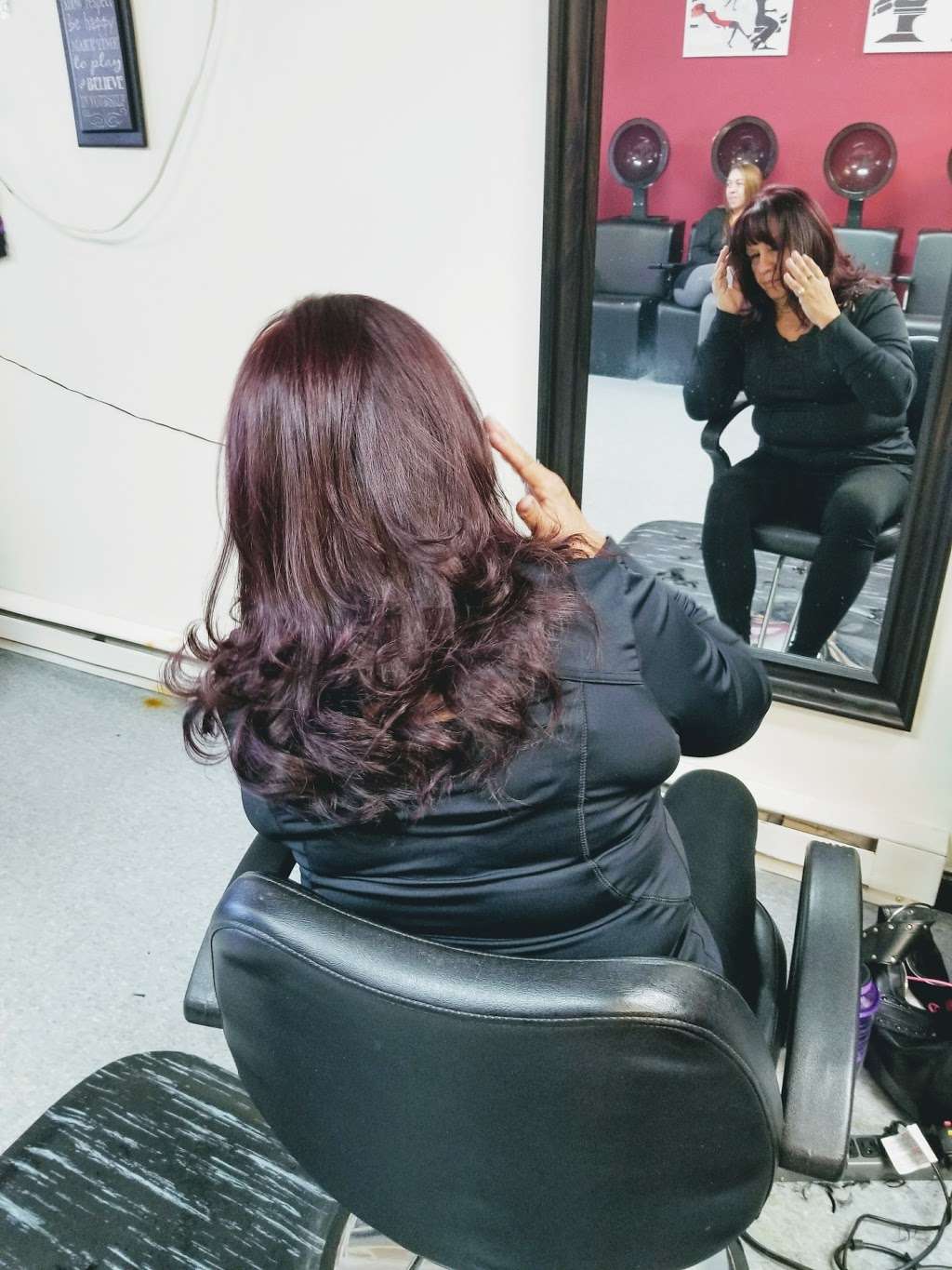 Mahagany Hair Salon: Dominican Stylist | 106 Columbia Dr Suite 5, East Stroudsburg, PA 18301, USA | Phone: (570) 872-9101