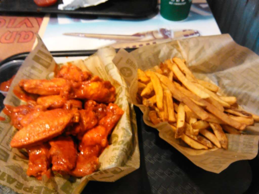 Wingstop | 1279 N Lake Ave, Pasadena, CA 91104, USA | Phone: (626) 798-2800