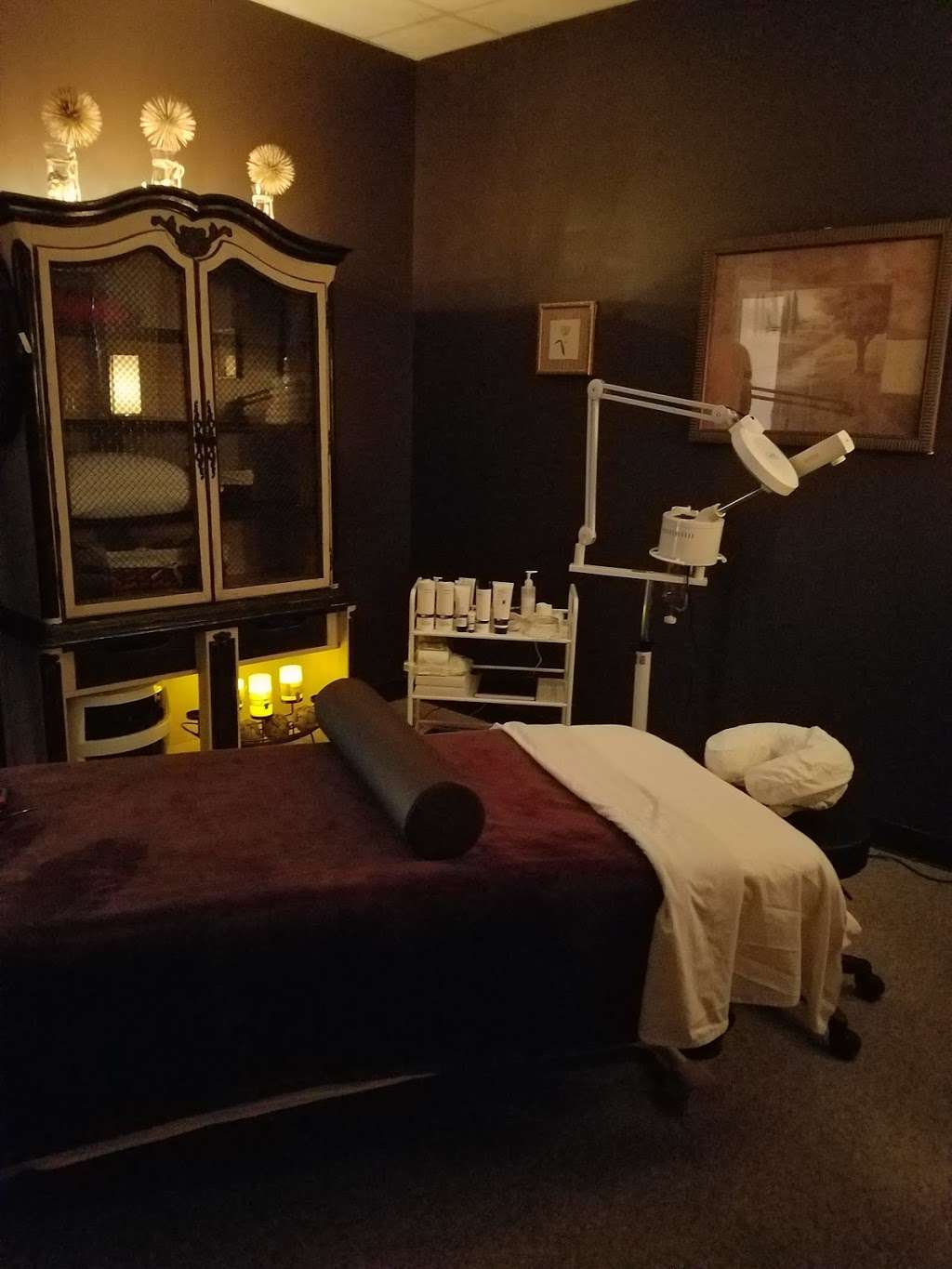 Back In Touch Studio Massage & Spa | 2404 Spring Ridge Dr suite j, Spring Grove, IL 60081 | Phone: (224) 603-2936