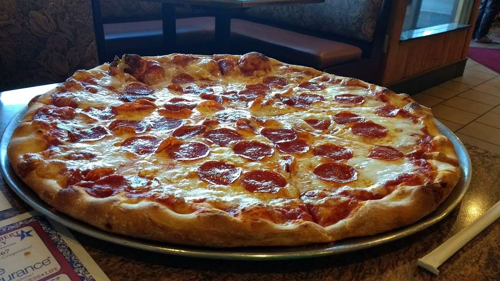 Palermo Pizza and Restaurant | Kings Shpg Ctr, Minervsille Hwy, Pottsville St, Minersville, PA 17954, USA | Phone: (570) 544-6971