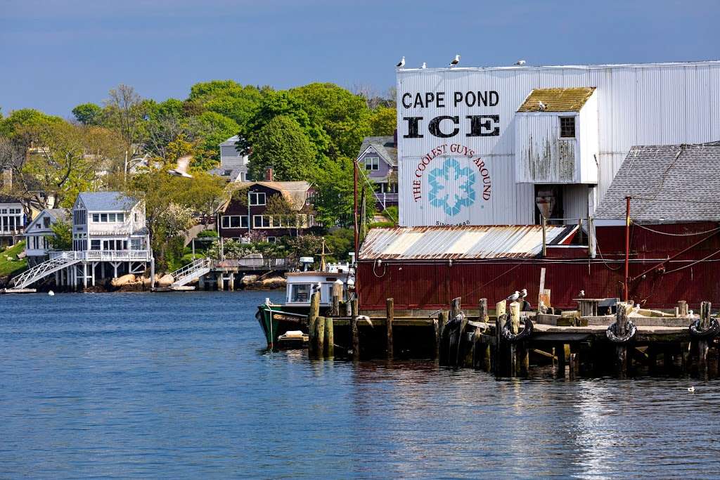 Cape Pond Ice Co Inc | 104 Commercial St, Gloucester, MA 01930, USA | Phone: (978) 283-0174