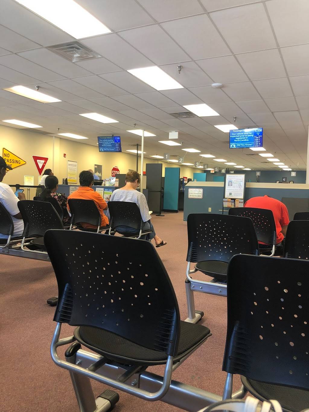 DMV Driver License Office | 3231 Avent Ferry Rd, Raleigh, NC 27606, USA | Phone: (919) 816-9128