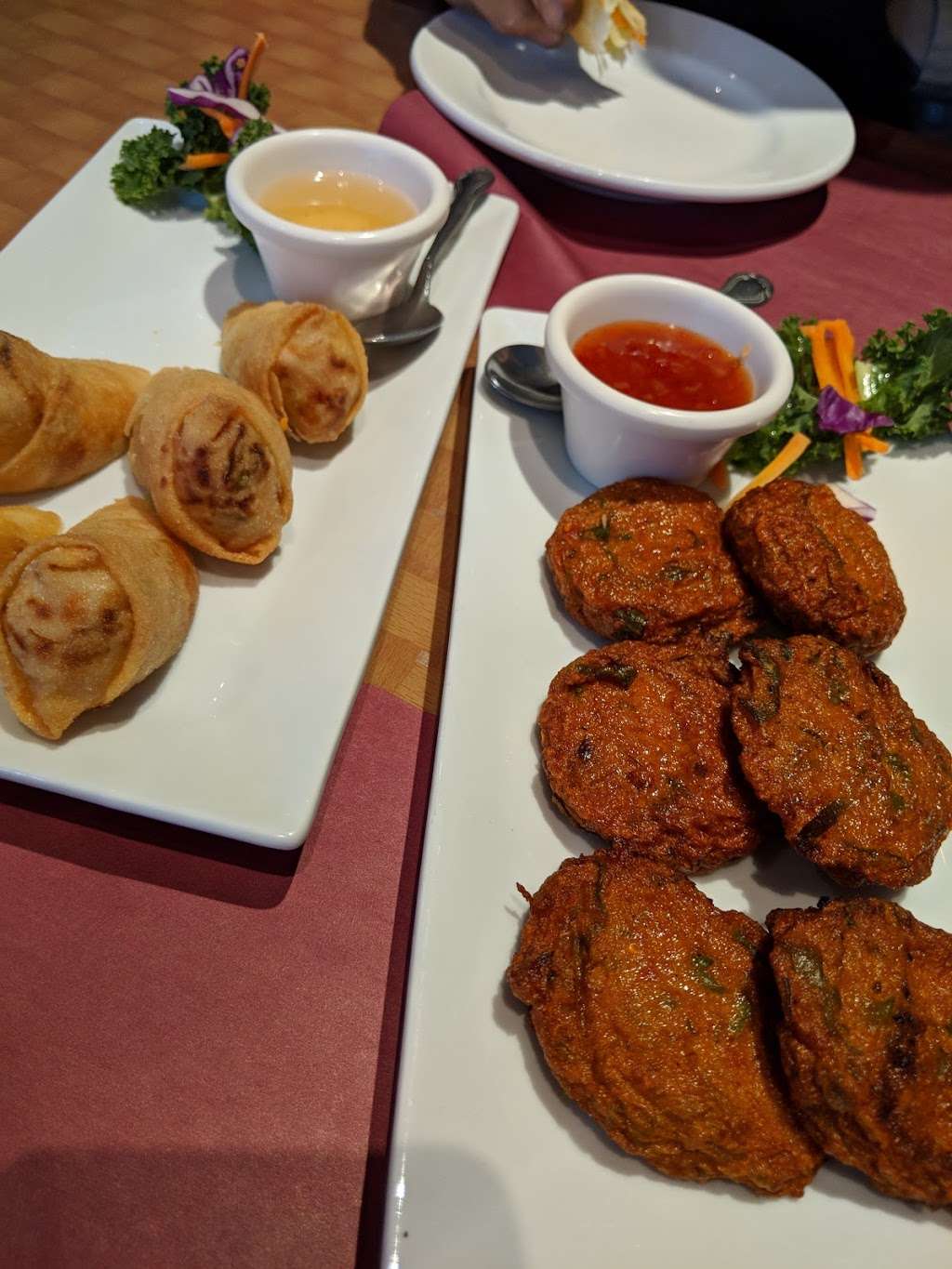 Thai Kitchen | 347 Broadway, Bethlehem, PA 18015, USA | Phone: (610) 814-2670