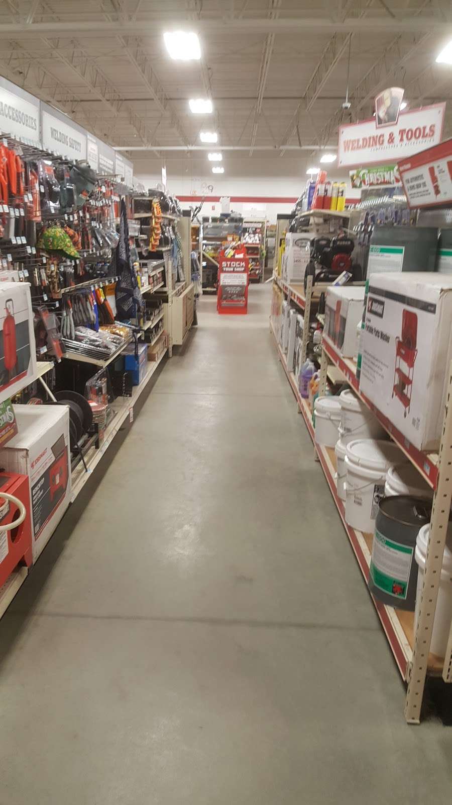 Tractor Supply Co. | 985 Octorara Trail, Parkesburg, PA 19365, USA | Phone: (610) 857-3233