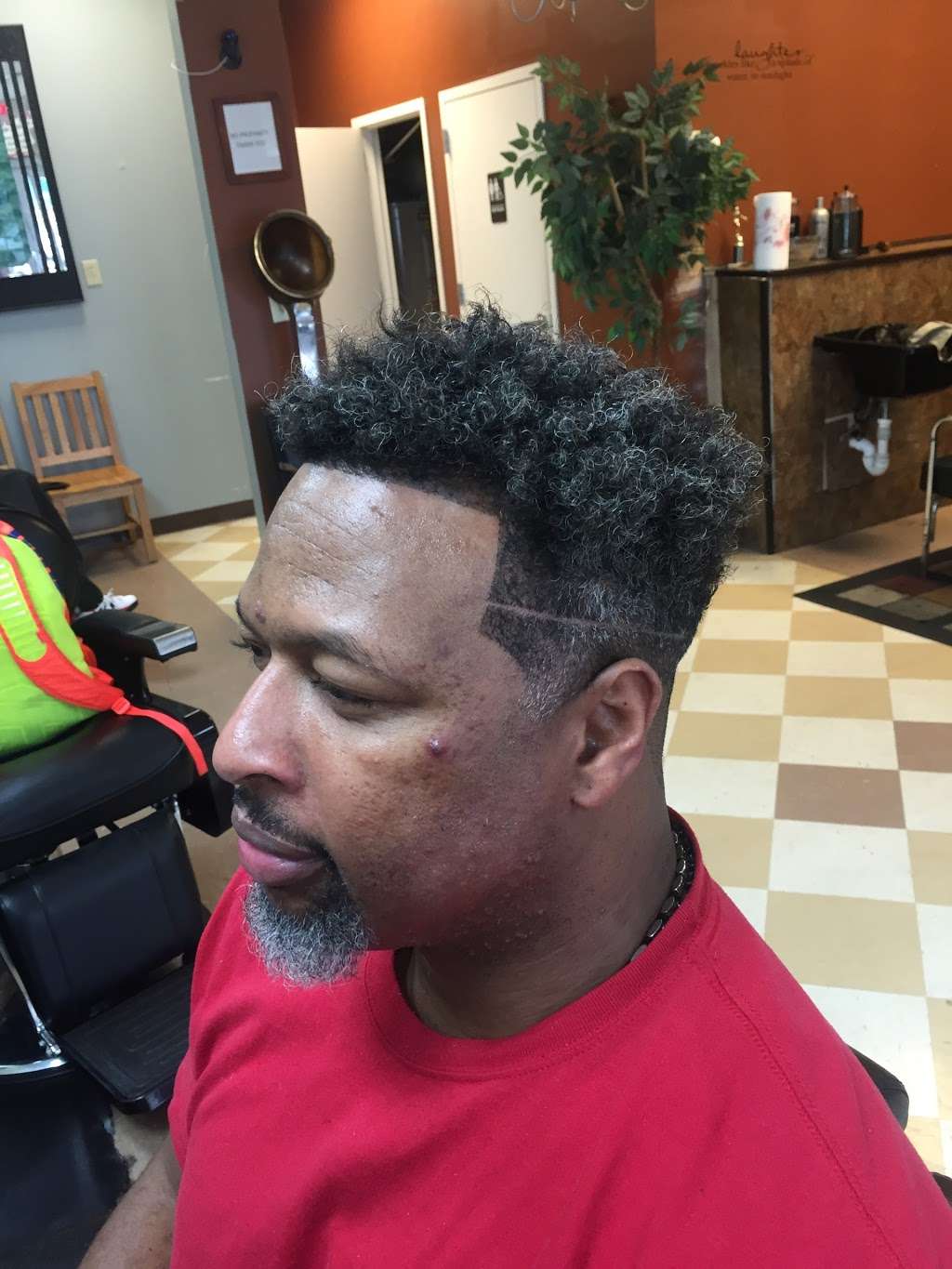 All In The Wrist Barber Academy | 202 N Dupont Blvd, Smyrna, DE 19977, USA | Phone: (302) 659-1027