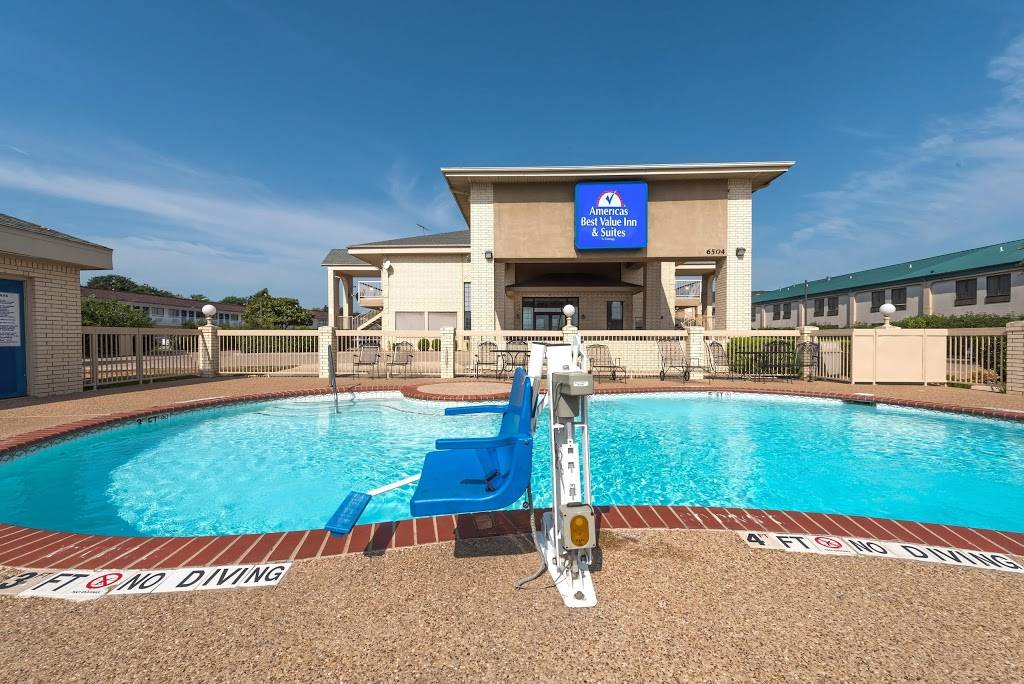 Americas Best Value Inn & Suites Ft. Worth S | 6504 South Fwy, Fort Worth, TX 76134, USA | Phone: (817) 568-9500