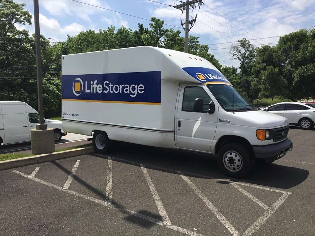 Life Storage | 18 Souderton Hatfield Pike, Souderton, PA 18964, USA | Phone: (267) 495-4583