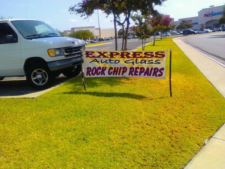 Express Autoglass | 3660 Boulder Hwy, Las Vegas, NV 89121 | Phone: (702) 470-4919